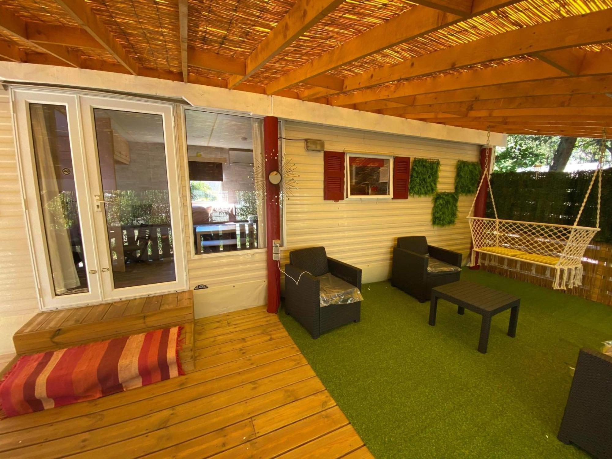 Mobil Home Au Camping Sellig Le Muy Exteriér fotografie